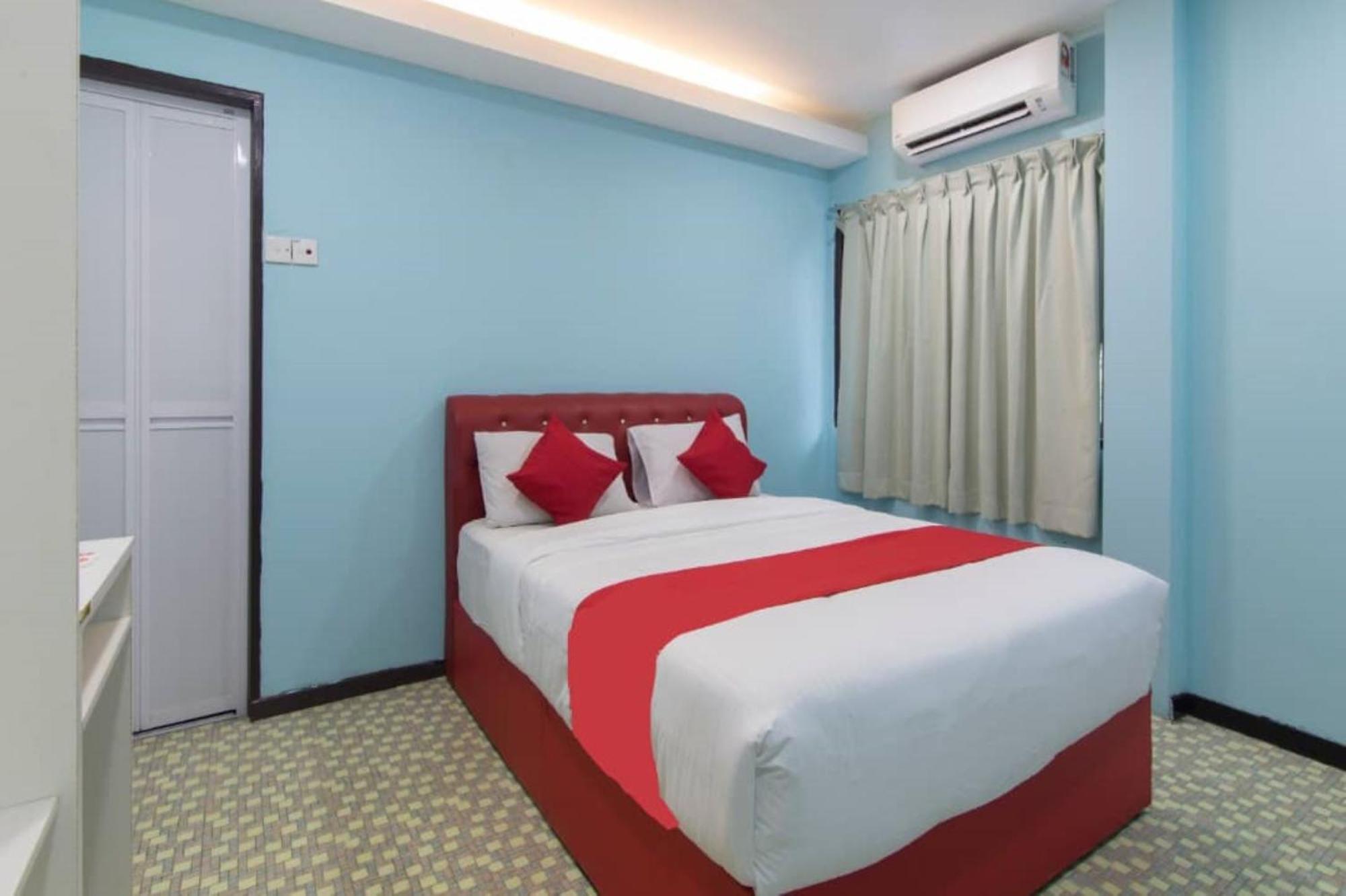 Star Hotel Port Dickson Bagian luar foto